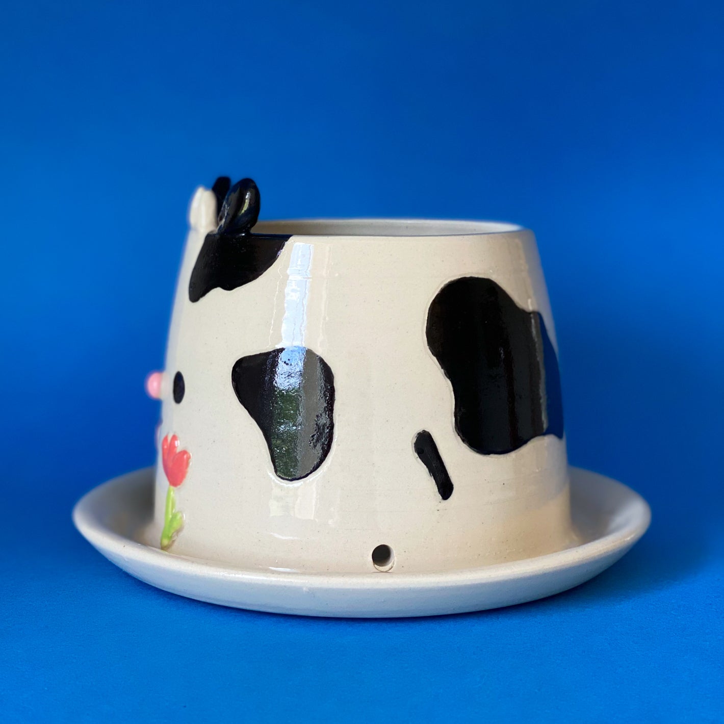 Vache - pot tourné avec soucoupe intégrée