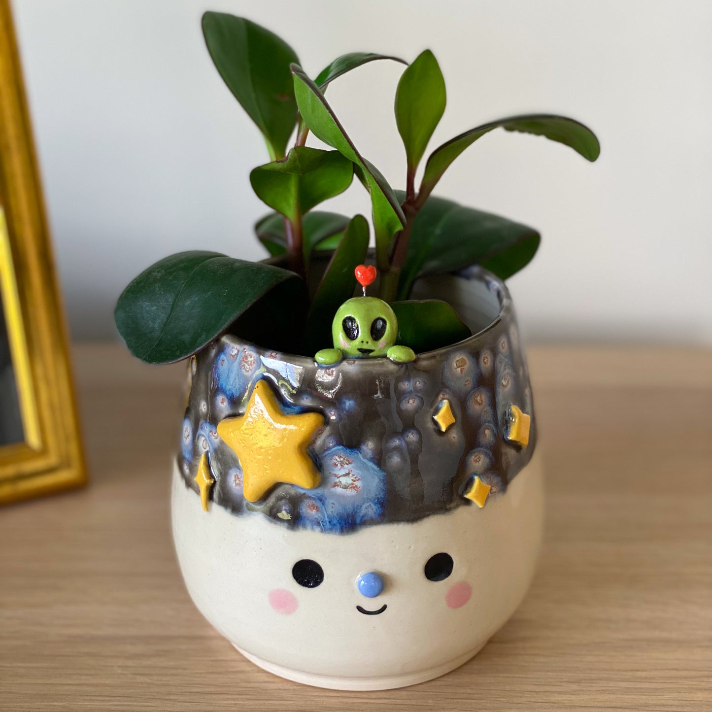 Alien - pot - (défaut très léger)