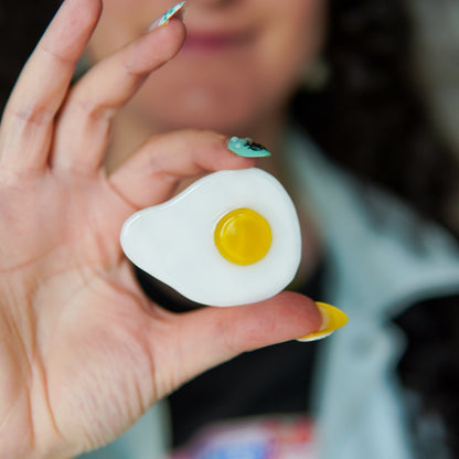 Oeuf - Broche en verre fusion