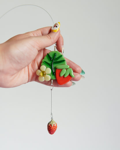 Fraisier - Suspension en verre fusion