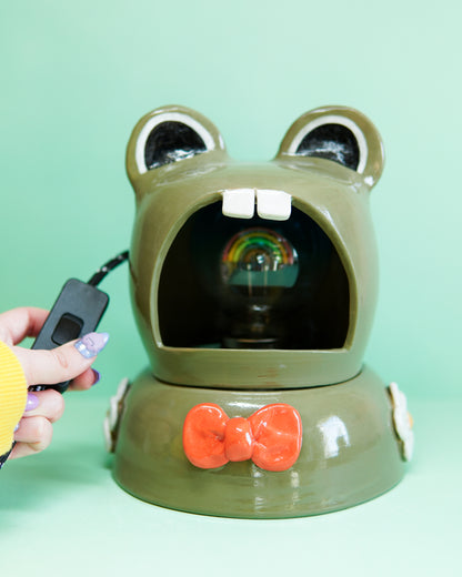 Ernest la Grenouille- Lampe à poser - Legers défauts