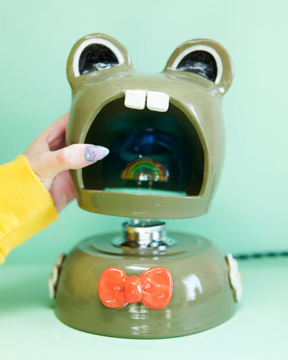 Ernest la Grenouille- Lampe à poser - Legers défauts